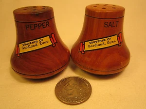 Vintage Holz Salz & Pfefferstreuer Set Goodland, Kansas [Z230g] - Bild 1 von 2
