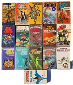 Vintage Lot of 17 Paperback Novels, Andre Norton, Some 1st Editions, Good+/VG - Bild 1 von 11