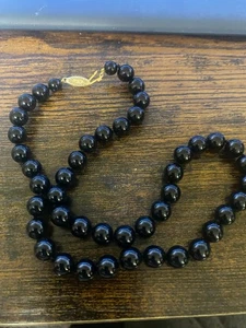 Halskette 14 Karat Gold Verschluss schwarz 9 mm Onyx Perlen 18 Zoll - Bild 1 von 2