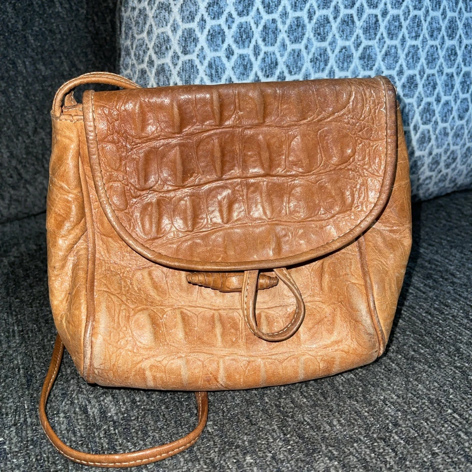 Bolso Bandolera Pequeño Marrón Unisa Aspecto Cocodrilo Repujado Cuero (B8) Foto 1 de 4