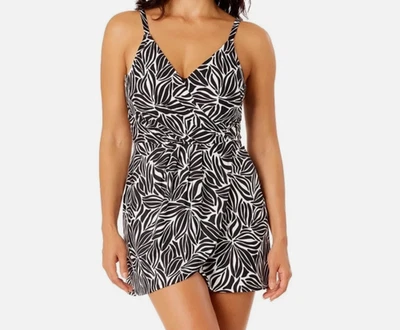 Lands' End Women's UPF 50 Removable Cups Black White Swim Dress - Size M - Image 1 of 4