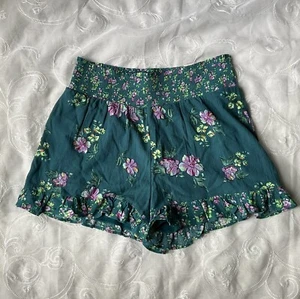 Justice Girl’s Green Floral Print Shorts Size 16/18 - Picture 1 of 4