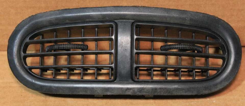 1993-1997 Honda Civic Del Sol Dash Dual Air Vent Assembly Center Black OEM - Image 1 of 4