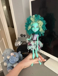 Monster High Freak Du Chic Honey Swamp Doll Mattel Rare - Picture 1 of 1