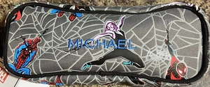 Estuche para lápices Pottery Barn Spider-Man Marvel Superhéroe brillante/oscuro mono Michael nuevo - Imagen 1 de 4