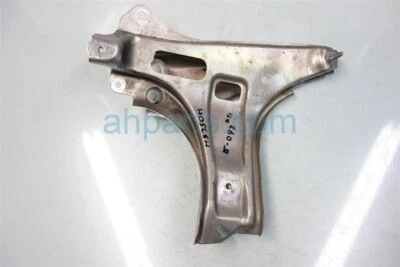 2010-2012 Lexus Hs250h Inverter Lower Bracket G9110-75010 - Image 1 of 4