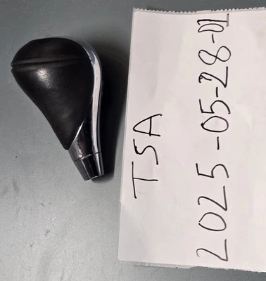 2006-2013 Lexus IS250 IS350 OEM AUTO GEAR SHIFT KNOB-BLACK LEATHER CHROME - Image 1 of 4