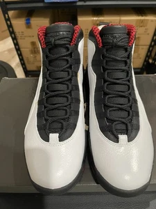 Nike Air Jordan 10 Retro "Chicago" 2012 Größe 9 - Weiß/Schwarz/Rot - Bild 1 von 12