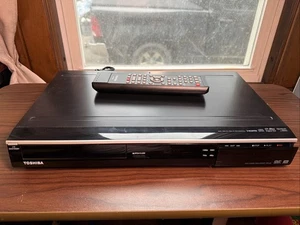 Toshiba DR430 DVD Recorder Player HDMI Tested Works (READ DESCRIPTION) - Picture 1 of 7
