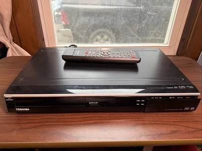 Toshiba DR430 DVD Recorder Player HDMI Tested Works (READ DESCRIPTION) - Image 1 of 4