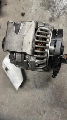 06 07 08 09 10 11 MERCEDES C-CLASS Alternator Mercedes-Benz - Изображение 1 из 4