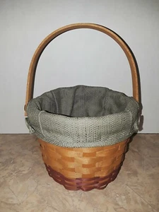 Longaberger 2004 Small Fruit Basket with sage green fabric liner - Picture 1 of 9