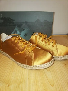 TOMS LENA SUNFLOWER SATIN SIZE 7.5 - Picture 1 of 7
