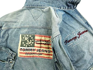 HOT VTG Men TOMMY HILFIGER DETROIT FLAG PATCHED EMBROIDERED Denim JACKET Jeans L - Picture 1 of 18