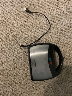 BRENTWOOD NON STICK PANINI PRESS AND SANDWICH MAKER TS-246, SILVER/BLACK - Image 1 of 4