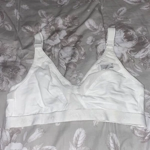 Lonsdale White Sport Bra - Picture 1 of 2