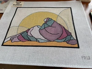 Tish Designs FRAU IM MORGENMANTEL Nadelspitze Canvas - Bild 1 von 1