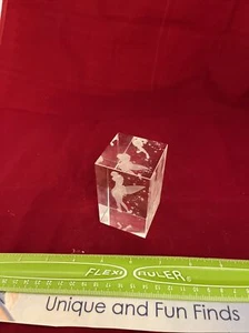 Walt Disney Tinkerbell 3D Laser Etched Crystal Glass Cube Paperweight - Picture 1 of 6