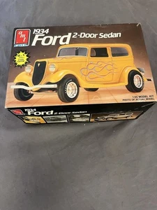 Vintage 1987 AMT ERTL 1934 Ford 2-Door Sedan 1/25 Model Kit #6510 new open box - Bild 1 von 7
