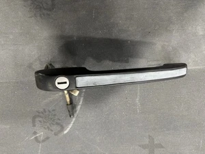 83-85 PORSCHE 944 RIGHT PASSENGER SIDE EXTERIOR DOOR HANDLE 1984 1983 1985 84 - Picture 1 of 8
