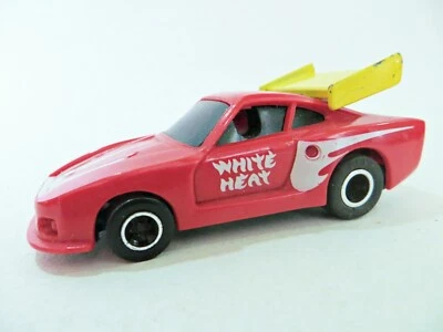 MATCHBOX ACTION POWERLIFTERS WHITE HEAT' PULL-BACK  RED. 1:50 VINTAGE. ORIGINAL. - Image 1 of 4