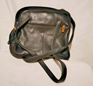 Aurielle, schwarze Handtasche, goldenes Metall, Schulterriemen, Leder - Bild 1 von 5