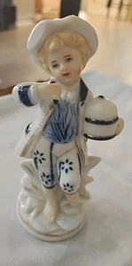 Vintage Porcelain  Figures (Blue and White with Gold Trim) - Picture 1 of 4