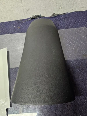 Center Console Rear End Trim Panel 2019 Kia Soul 84671-B2110 2014 2015 - 2018 - Image 1 of 3