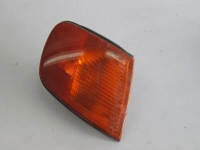 Audi 100 right front turn signal 92-94 - Image 1 of 2