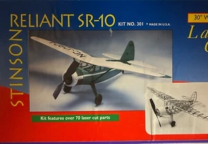 Dumas Stinson Reliant SR-10 Flying Wood Modellbausatz 301 - Bild 1 von 5