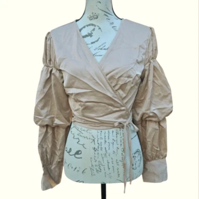 Boohoo NWT Women's Light Pink V-Neck Puff Long Sleeve Tie Wrap Blouse Size 10 - Image 1 of 4