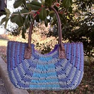 Blue Miami WOVEN FIBERS PURSE HANDBAG Lined Blue Gray Purple 16"x10"x4" Rattan - Picture 1 of 6