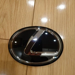 Lexus Emblem 53141-48100 53141-48110 - Bild 1 von 4