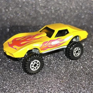 1975 Hot Wheels 4x4 Monster Vette Chevy Corvette Stingray yellow w/Flames! R497 - Picture 1 of 7