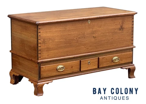 20th C Queen Anne Antique Style Pennsylvania Softwood Blanket Chest with Drawers Cover