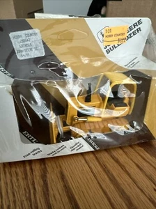 Ertl 1/64 John Deere Bulldozer #568 NIP - Picture 1 of 2