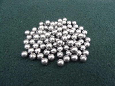 100  8.9mm approx round lead balls catapult slingshot ammo - Image 1 of 3