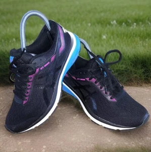 Zapatilla deportiva para correr ASICS GT-1000 para mujer negra/rosa/azul/blanca talla 6,5 usada en excelente estado - Imagen 1 de 11