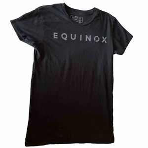 EQUINOX Gym Official Women's It's Not Fitness It's Life Black T-Shirt M Medium - Picture 1 of 9