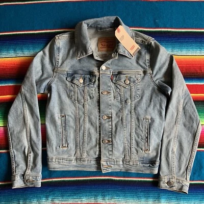 Levis Boys Denim Jean Trucker Jacket NWT Size Medium Blue - Image 1 of 4