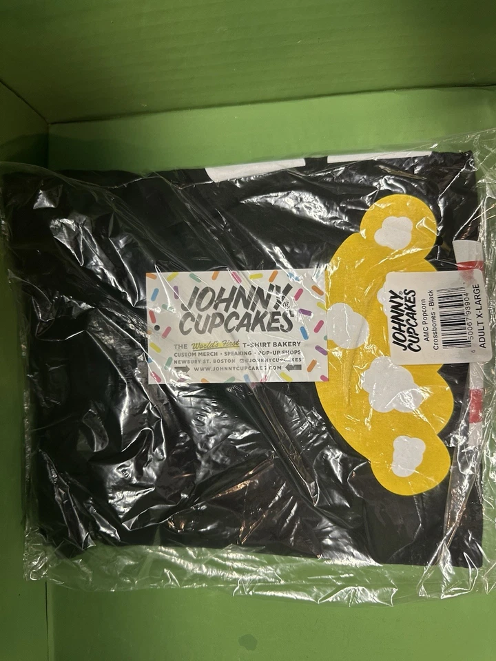 Camiseta Amc X Johnny Cupcakes Palomitas Huesos Cruzados X Grande Sin Abrir Con Etiquetas Foto 1 de 1