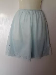 JUPON SHORT FR36, EU34, UK6, IT XS EN TULLE ET DENTELLE BLEU PASTEL NACRE - Foto 1 di 9