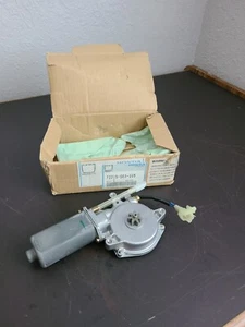 OEM Honda Part # 72215-SE0-305, Motor R Window - Foto 1 di 10