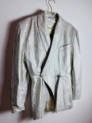 Blazer Lora Vintage Cuero Guijarro Fiesta de Negocios  Foto 1 de 4