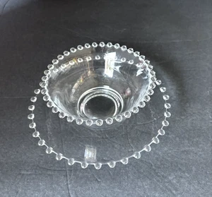 Cuenco redondo vintage de vidrio transparente Candlewick (5,25” x 2”) y plato (8”) - Imagen 1 de 6