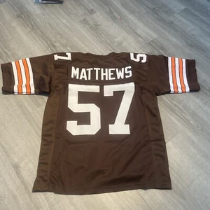 UNSIGNED CUSTOM Sewn Stitched Clay Matthews Jr. Brown Jersey - XL - Picture 1 of 3