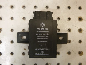 2011-2018 VW TOUAREG - Backrest Release Control Module 7P6959257 - Picture 1 of 3