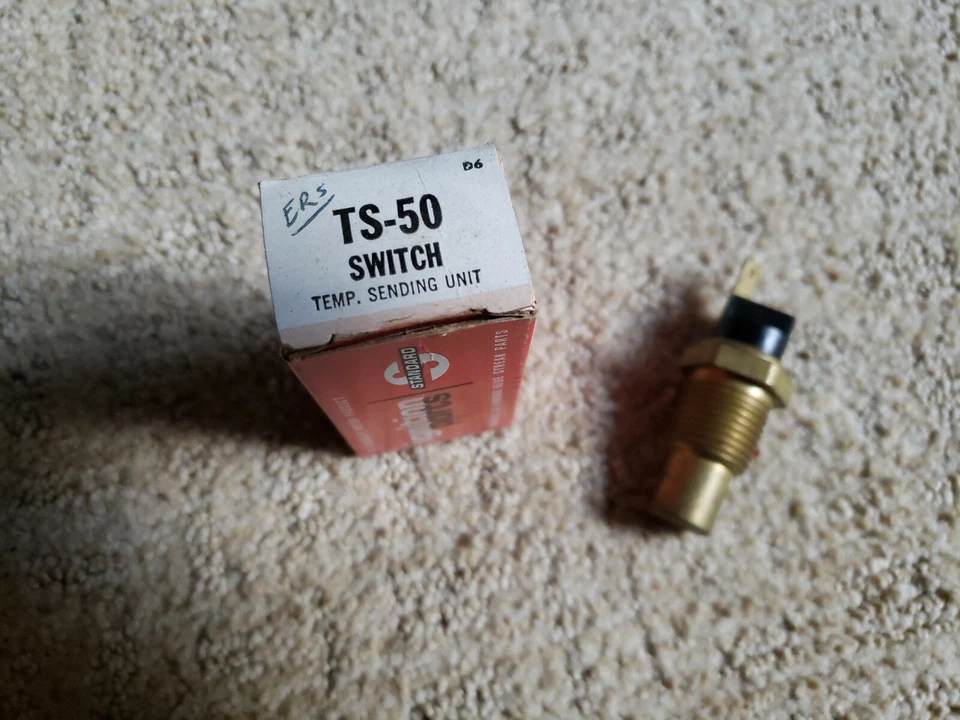 Стандартный датчик температуры TS-50 NOS Standard Motor Products  - Изображение 1 из 2