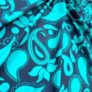Tela elástica de 4 vías estampado azul cachemir spandex 60" de ancho por yarda para trajes de baño - Imagen 1 de 6