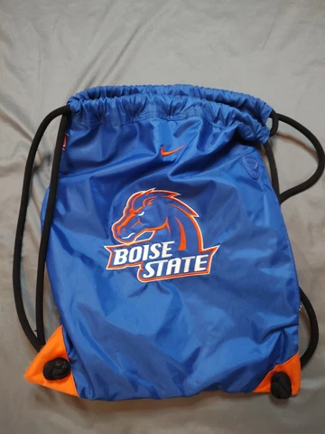 Nike Team Boise State Broncos Training Gymsack Pull String Backpack Cover